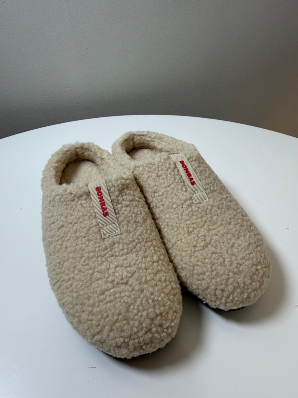 Bombas Sherpa Slip-Ons in Off-White